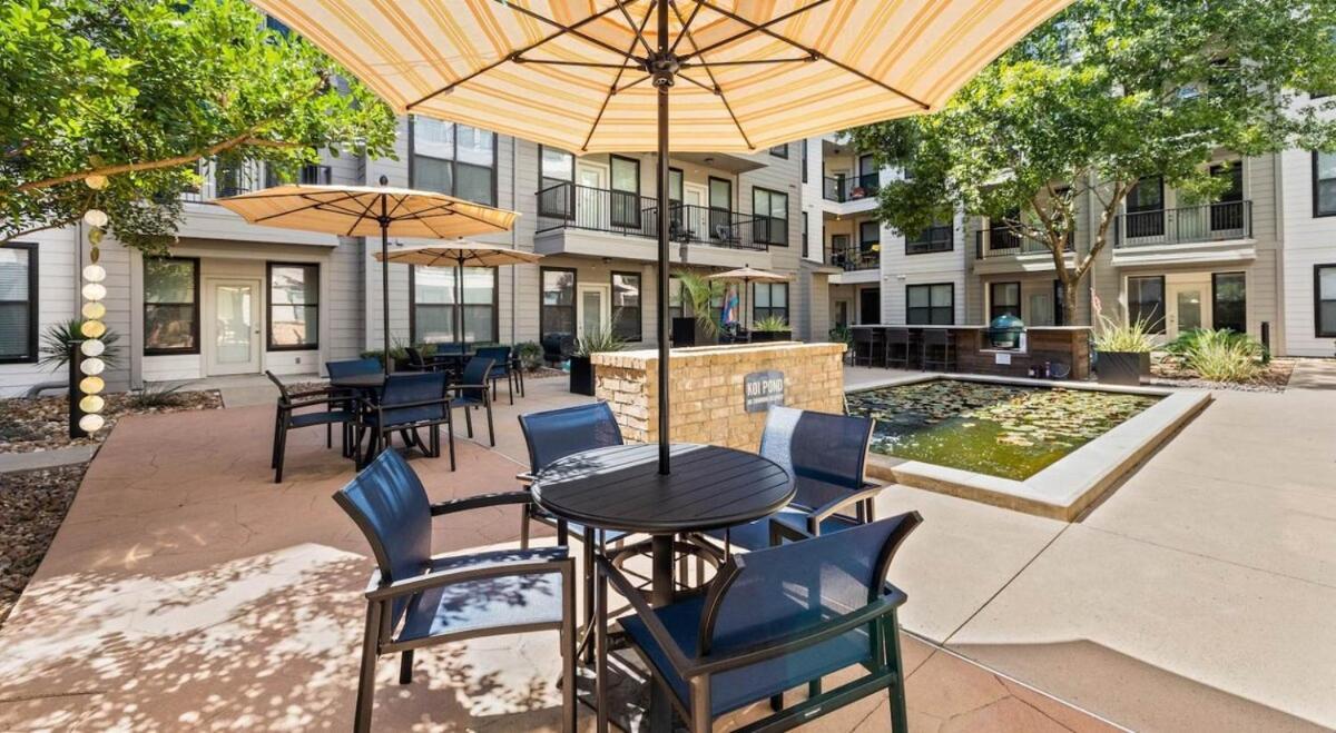Lux 1B On South Congress Relaxing Pool & Gym Apartment Austin Exterior foto
