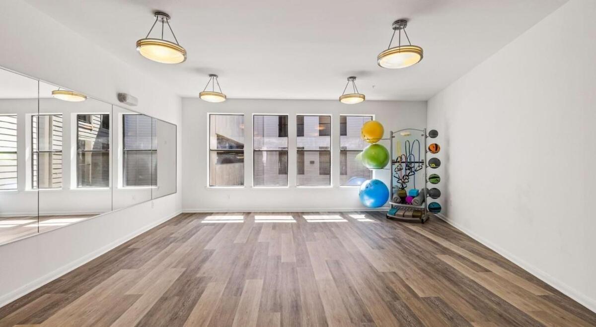 Lux 1B On South Congress Relaxing Pool & Gym Apartment Austin Exterior foto